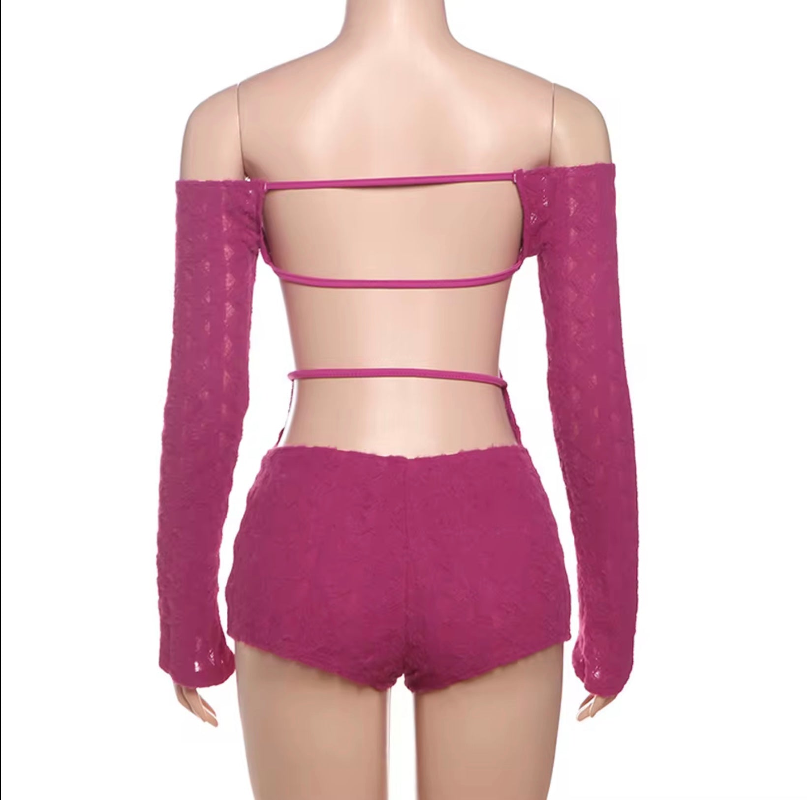 Ensemble “BackGlow” – Short court & top dos nu manches longues