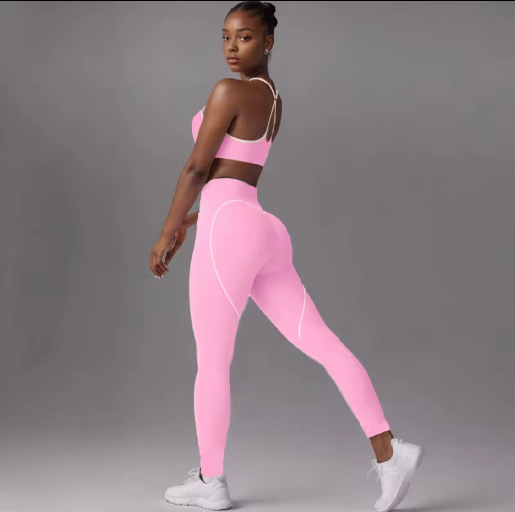 Ensemble de sport seamless « Kaylie Fit » – Legging & brassière effet seconde peau